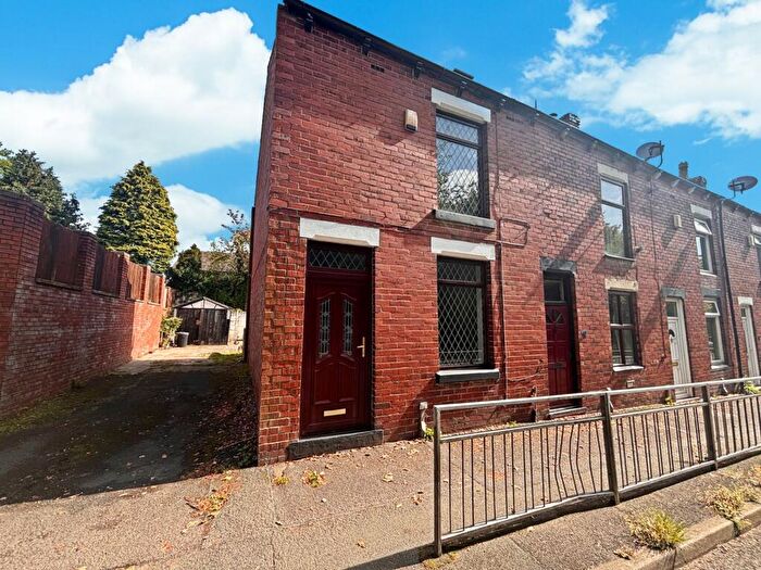 2 Bedroom End Of Terrace House To Rent In Wearish Lane, Westhoughton, BL5