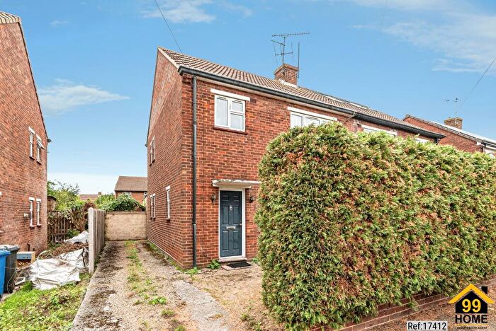 3 Bedroom Semi-Detached House For Sale In Bargeman Road, Maidenhead, Berkshire, SL6