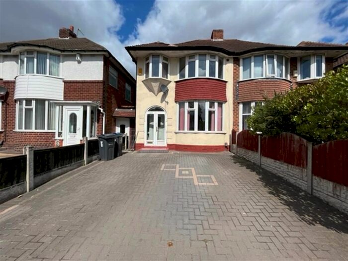 3 Bedroom Semi-Detached House To Rent In Coventry Road, Yardley, Birmingham, B26