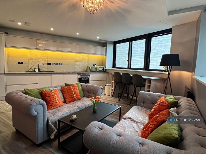 2 Bedroom Flat To Rent In Mann Island, Liverpool, L3