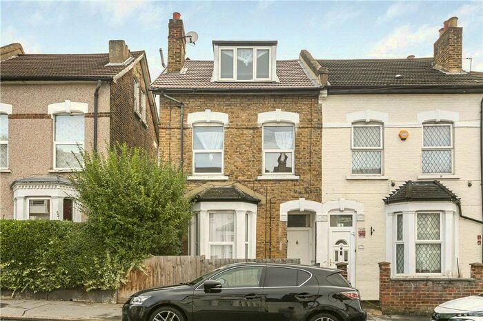 3 Bedroom Maisonette To Rent In Grange Park Road, Thornton Heath, CR7