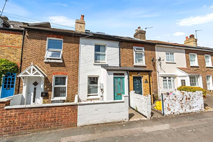 3 Bedroom Terraced House For Sale In Victor Road, Teddington, TW11