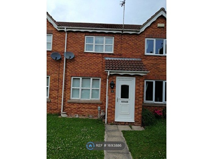 2 Bedroom Terraced House To Rent In Mast Drive, Hull, HU9