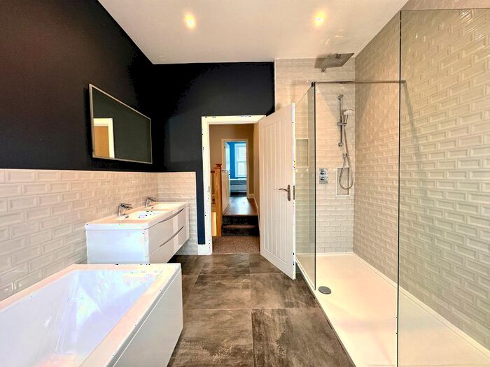 2 Bedroom Terraced House To Rent In Upper Holly Hill Road, Belvedere, Kent, DA17