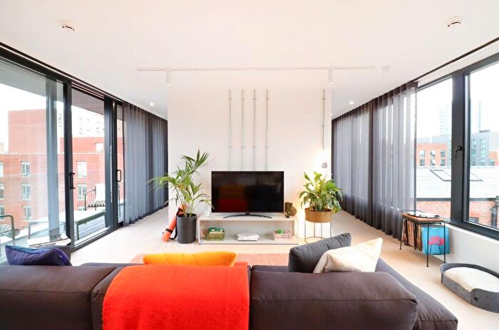 2 Bedroom Apartment To Rent In Thomas Street, Sheffield, S3