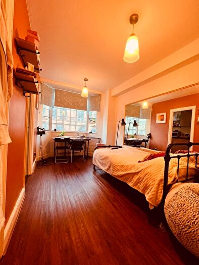 Studio To Rent In Sloane Avenue, London, SW3