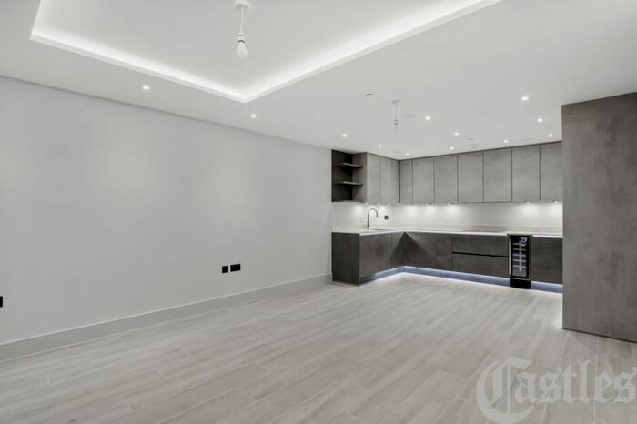 2 Bedroom Flat To Rent In Berkeley House, Tottenham Lane, Crouch End, N8