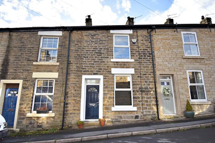2 Bedroom Terraced House For Sale In Chapel Street, Hayfield, SK22