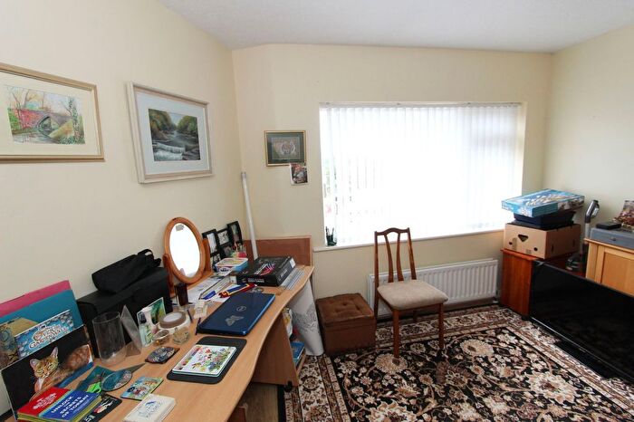 5 Bedroom Detached House For Sale In Grange Avenue, Goodrington, Paignton, Devon, TQ4