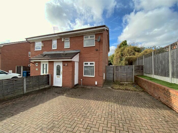 2 Bedroom Semi-Detached House To Rent In Rosamond Drive, Salford, M3