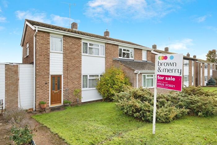 3 Bedroom Semi Detached House For Sale In Kiteleys Green, Leighton Buzzard, LU7