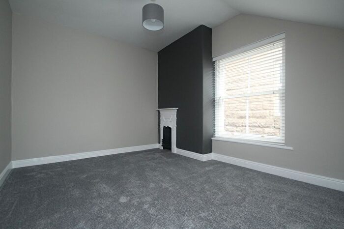 2 Bedroom Flat To Rent In Dragon Avenue, Harrogate, North Yorkshire, Uk, HG1