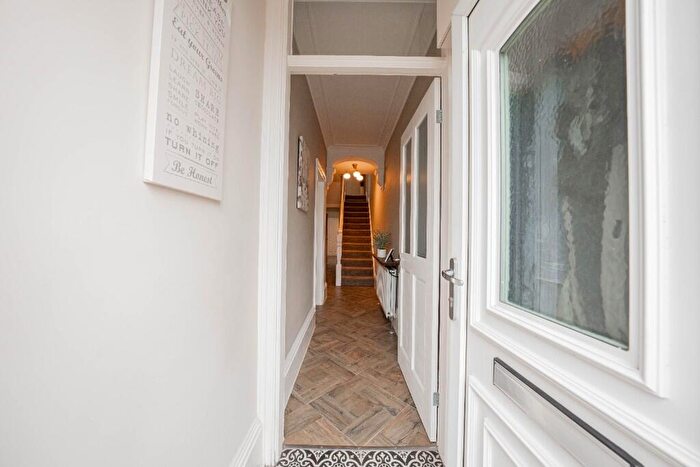 4 Bedroom End Of Terrace House For Sale In Park Terrace, Dunston, Gateshead, Tyne And Wear, NE11