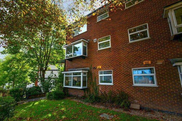2 Bedroom Apartment To Rent In Including Bills! Bronte Court, Waverley Street, Arboretum, NG7