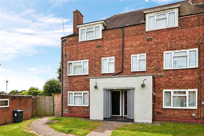 2 Bedroom Flat For Sale In Clopton Road, Birmingham, West Midlands, B33