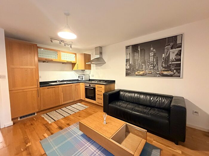 1 Bedroom Flat To Rent In Corporation Street, Manchester, Hb, M4
