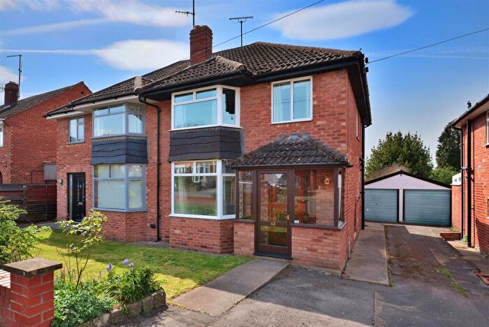 3 Bedroom Semi Detached House For Sale In Moreland Avenue, Hereford, HR1