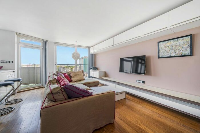 2 Bedroom Flat To Rent In Notting Hill Gate, London, W11