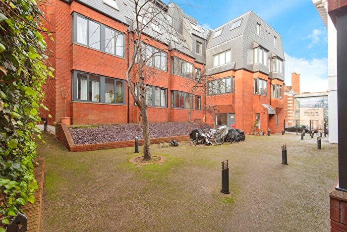 1 Bedroom Flat For Sale In Brand Street, Hitchin, Hertfordshire, SG5