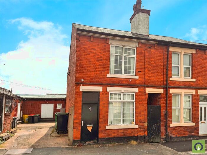 2 Bedroom End Of Terrace House For Sale In Kingsley Street, Kirkby-in-Ashfield, Nottingham, Nottinghamshire, NG17