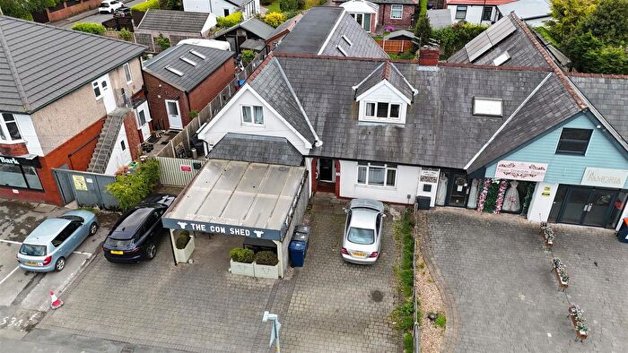 4 Bedroom Semi-Detached House For Sale In Liverpool Road, Penwortham, Preston, PR1