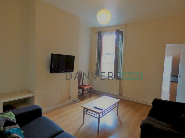 4 Bedroom Detached House To Rent In Ullswater Street, Leicester, LE2