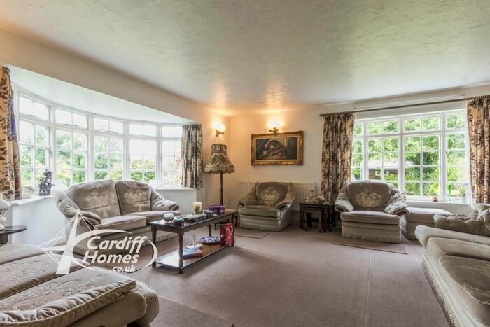 4 Bedroom Semi-Detached House For Sale In Michaelston-Y-Fedw, Cardiff, CF3