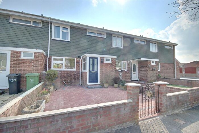 3 Bedroom Terraced House To Rent In Newney Close, Portsmouth, PO2