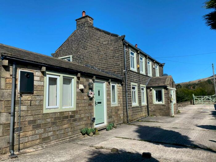 4 Bedroom Detached House For Sale In Standedge Foot Road, Delph, OL3