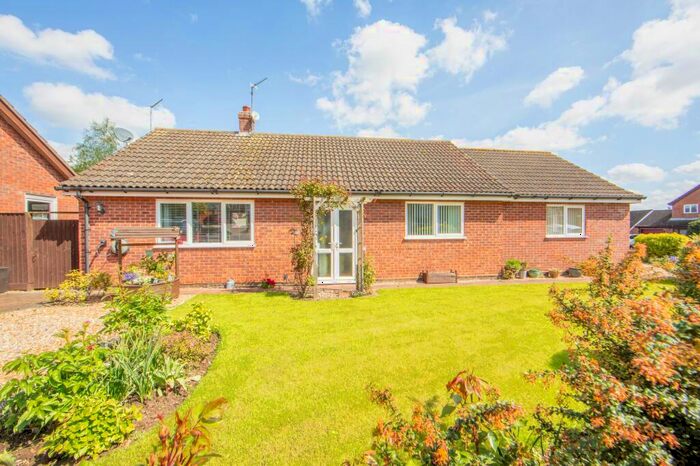 3 Bedroom Detached Bungalow For Sale In Pightle Way, Lyng, NR9