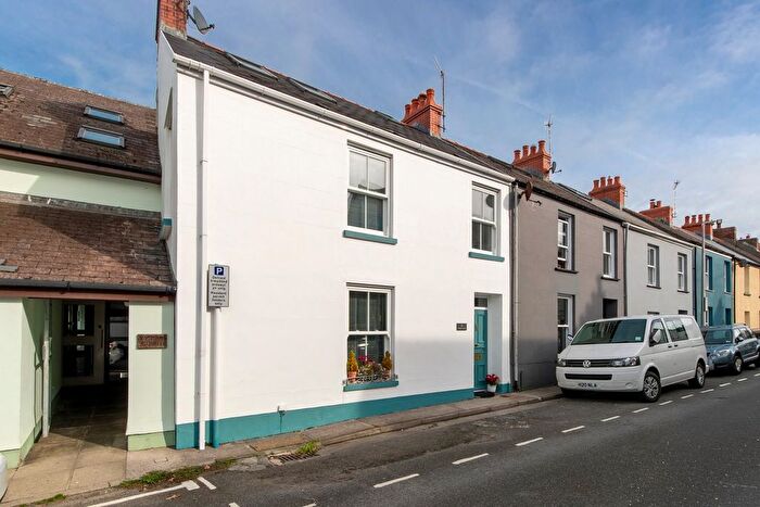 3 Bedroom Terraced House For Sale In Park Place, Tenby, SA70