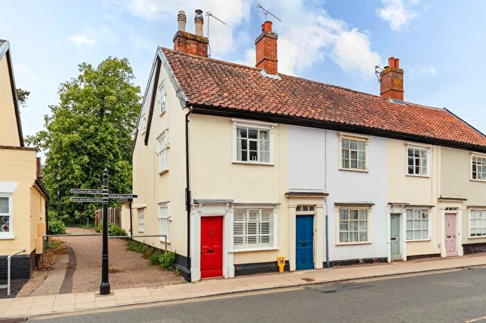 3 Bedroom Terraced House For Sale In Mount Street, Diss, IP22