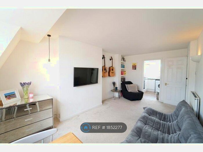 1 Bedroom Flat To Rent In London, London, W9
