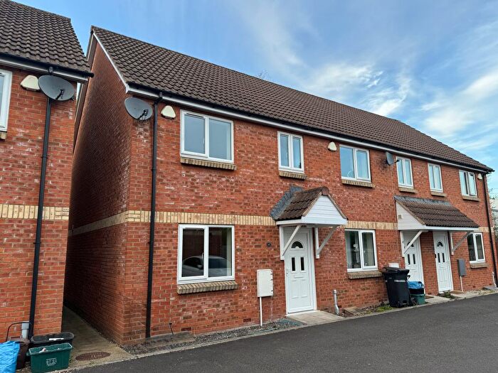 3 Bedroom Property To Rent In Poplar Road, Taunton, TA1