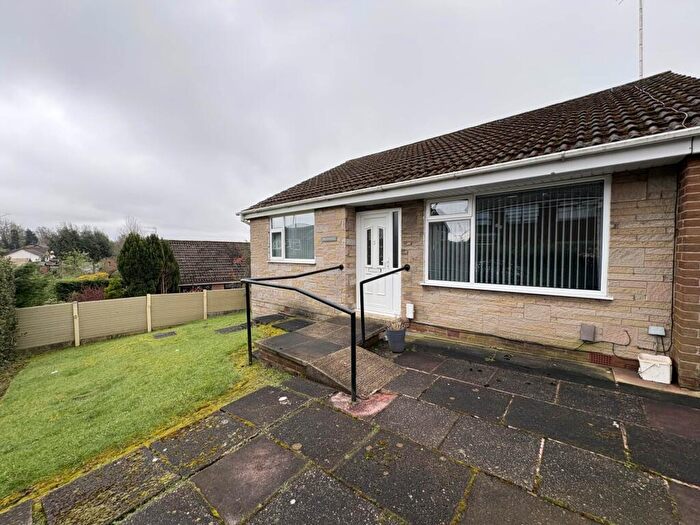 3 Bedroom Detached Bungalow To Rent In Beechwood Drive, Royton, Oldham, OL2