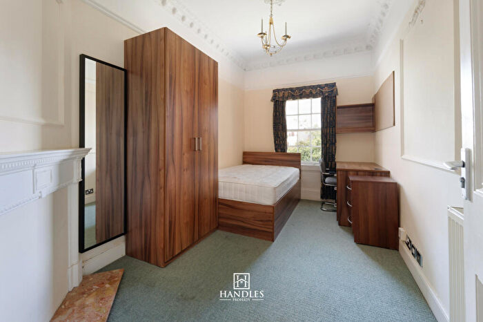 9 Bedroom Apartment To Rent In - Clarendon Square, Leamington Spa, Warwickshire, CV32