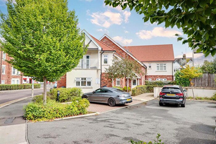 2 Bedroom Flat For Sale In Nelson Road, Leigh-on-Sea, SS9