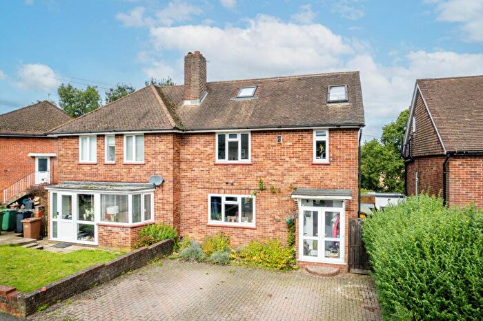 4 Bedroom Property To Rent In Maple Way, Coulsdon, CR5