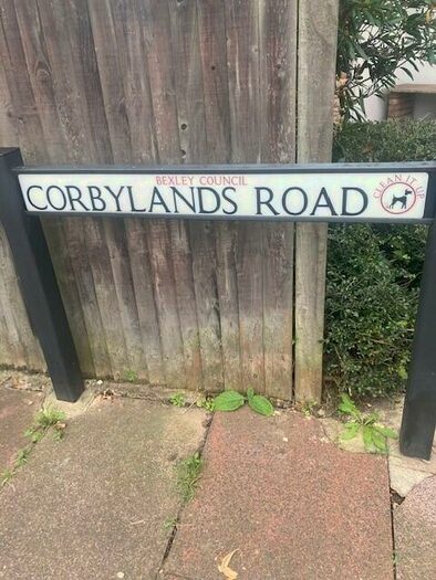 4 Bedroom Semi-Detached House To Rent In Corbylands Road, Sidcup, DA15