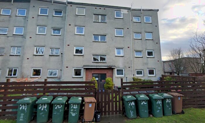 3 Bedroom Flat To Rent In Forrester Park Drive, Edinburgh, EH12