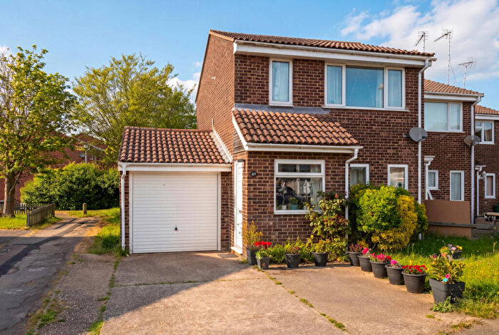 3 Bedroom End Of Terrace House For Sale In Ross Close, Saffron Walden, Essex, CB11