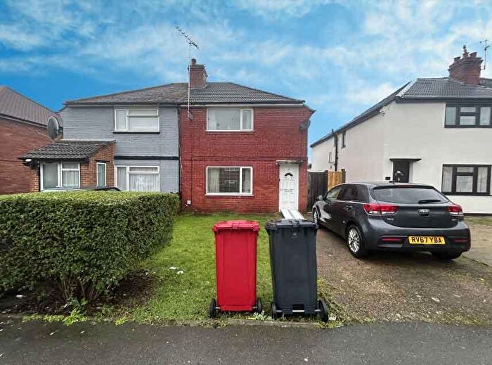 2 Bedroom Property For Sale In Canterbury Avenue, Slough, Berkshire, SL2