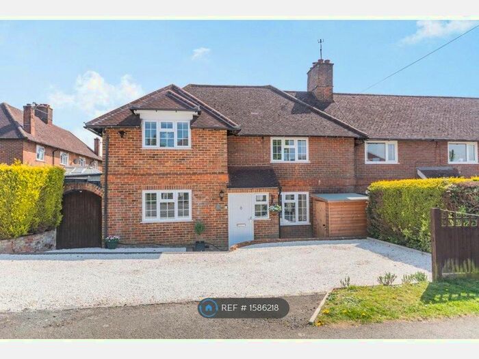 4 Bedroom Semi-Detached House To Rent In New Road, Amersham, HP6