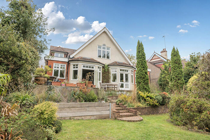 4 Bedroom Detached House For Sale In Crescent West, Barnet, EN4