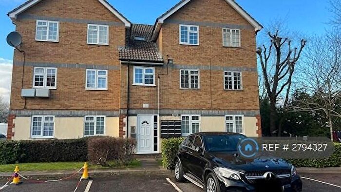 1 Bedroom Flat To Rent In Bunting Court, London, NW9