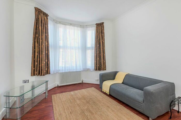 1 Bedroom Flat To Rent In St. Mary's Road, London, E10