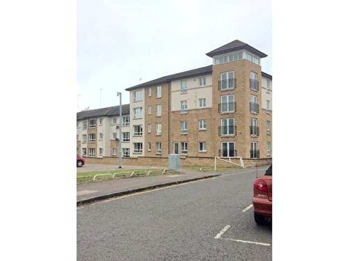 2 Bedroom Flat To Rent In Henderson Court, Motherwell, ML1