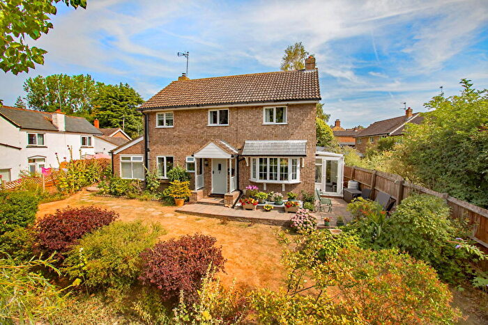 3 Bedroom Detached House For Sale In School Lane, Cottingham, Market Harborough, Leicestershire, LE16
