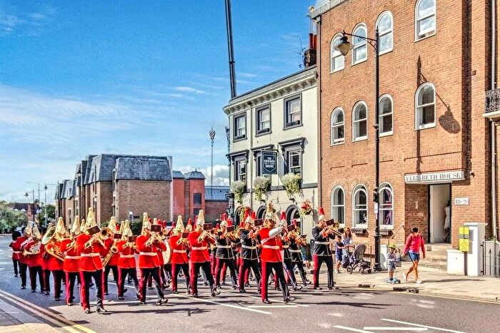 2 Bedroom Flat To Rent In Sheet Street, Windsor, SL4