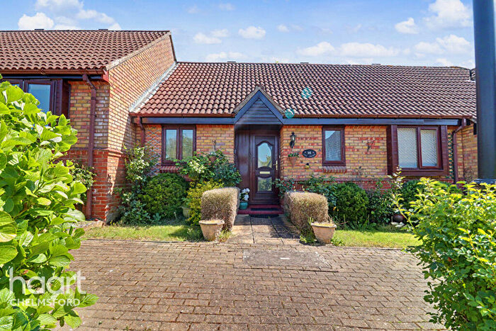 2 Bedroom Bungalow For Sale In Alexander Mews, Chelmsford, CM2